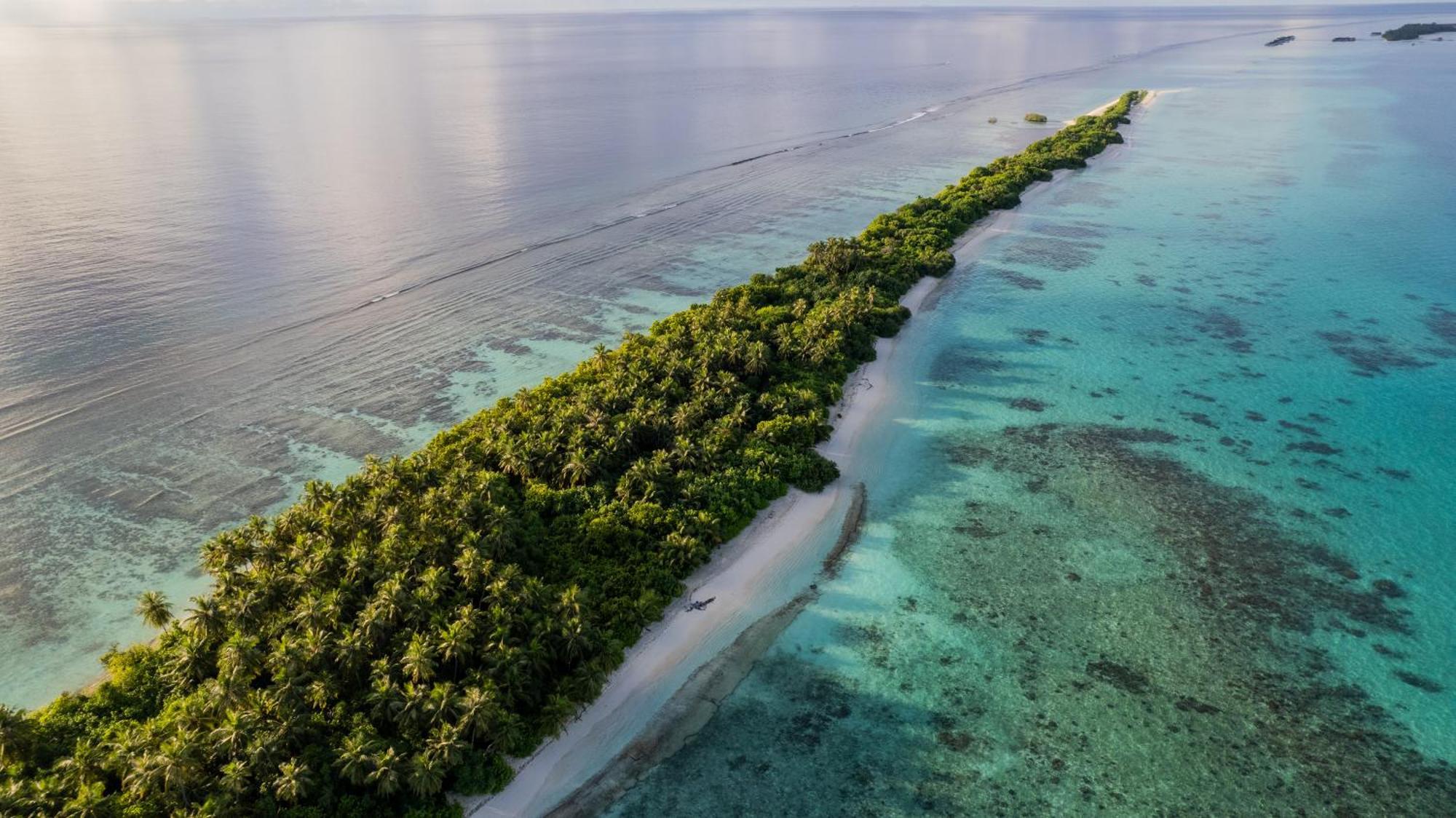 Whaleshark Beach Дігура Екстер'єр фото